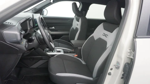 Dacia Duster Journey hybrid 155