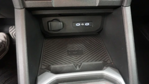 Dacia Duster Journey hybrid 155