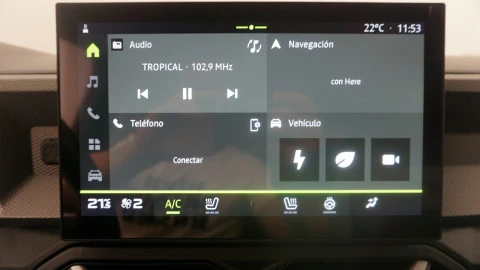 Dacia Duster Journey hybrid 155
