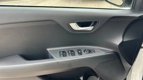 Kia Stonic 1.0 T-GDi 74kW (100CV) MHEV MT Drive