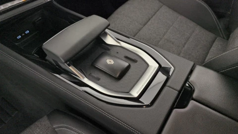 Renault Espace Techno E-Tech full hybrid 146kW 7p