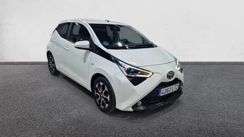 Toyota Aygo 1.0 70 x-play