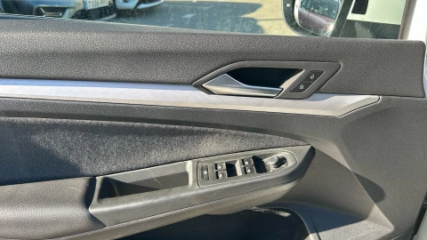 Volkswagen Golf Life 1.0 eTSI 81kW (110CV) DSG