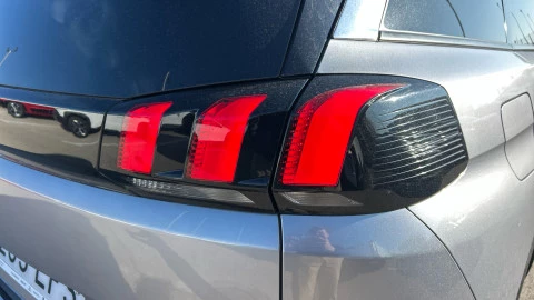 Peugeot 5008 Allure 1.5L BlueHDi 96kW (130CV) S&S