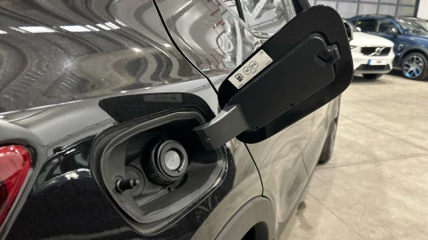 Volvo XC40 B3 G Black Edition+ Auto 120 kW (163 CV)