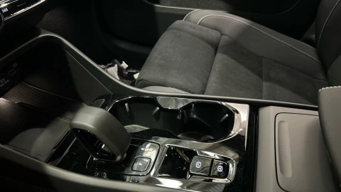 Volvo XC40 B3 G Black Edition+ Auto 120 kW (163 CV)