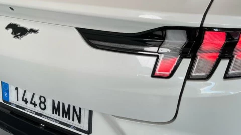 Ford Mustang Mach-E Premium RWD Rango Extendido 216kW