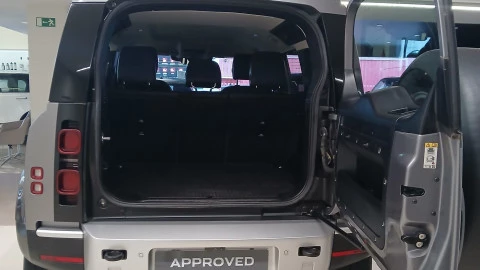 Land Rover Defender 3.0 D250 X-Dynamic S 110 Auto 4WD MHEV Land Rover Defender 3.0 D250 X-Dynamic S 110 Auto 4WD MHEV