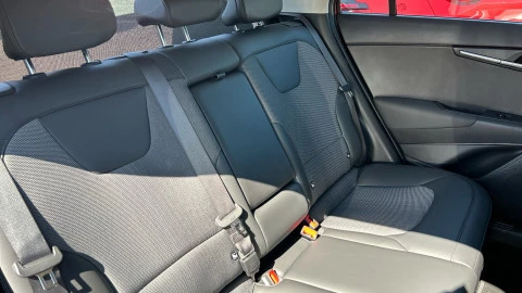 Kia Niro 1.6 GDi HEV 95kW (129CV) Drive