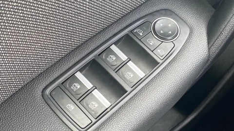 Renault Captur techno Eco-G 100cv (74 kW)