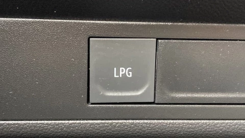 Renault Captur techno Eco-G 100cv (74 kW)