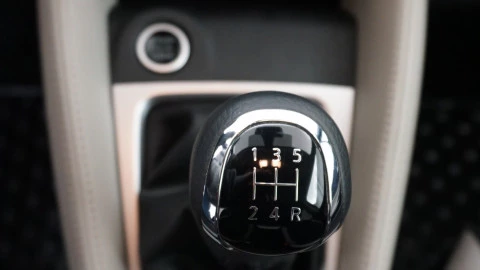 Nissan Micra IG-T 68 kW (92 CV) E6D-F N-Design Black