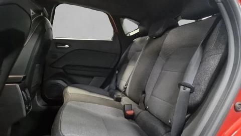 Renault Captur techno Eco-G 100cv (74 kW)