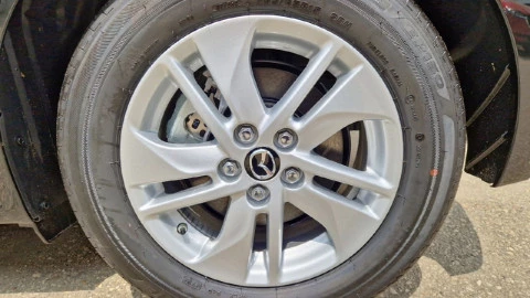 Mazda2 e-SKYACTIV G 66kW (90CV) Center-Line