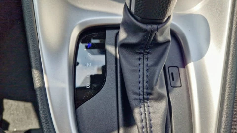 Mazda2 e-SKYACTIV G 66kW (90CV) Center-Line