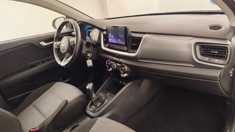 Kia Stonic  1.0 T-GDi MHEV Concept 100