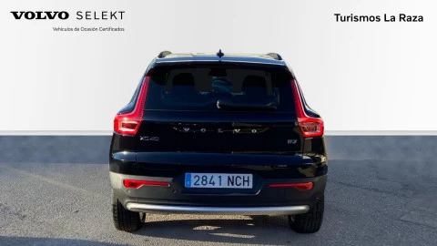 Volvo XC40 2.0 B3 G Essential Auto