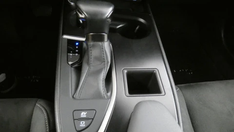 Lexus UX  Hibrido  250h Business 2WD