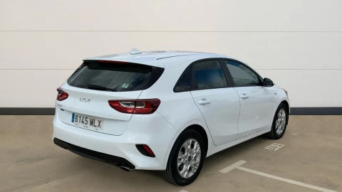 Kia Ceed 1.6 MHEV iMT 100kW (136CV) Concept