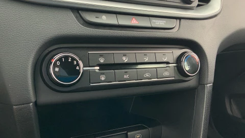 Kia Ceed 1.6 MHEV iMT 100kW (136CV) Concept