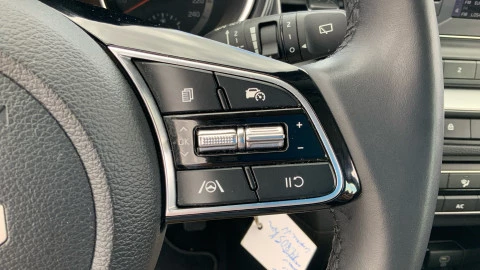 Kia Ceed 1.6 MHEV iMT 100kW (136CV) Concept