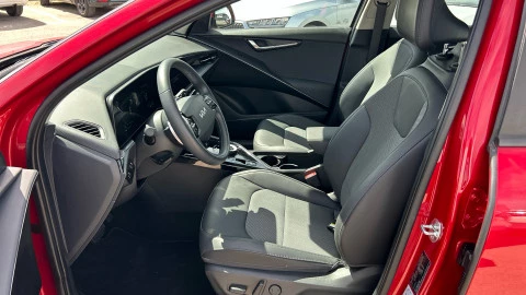 Kia Niro 1.6 GDi HEV 104kW (141CV) Drive
