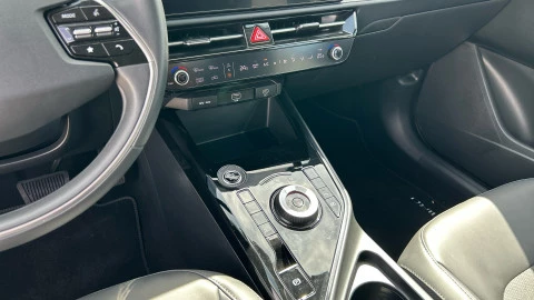 Kia Niro 1.6 GDi HEV 104kW (141CV) Drive
