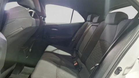 Toyota Corolla 1.8 125H ACTIVE TECH E-CVT