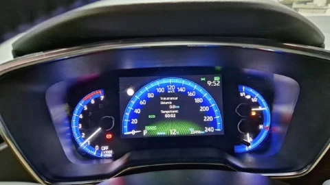 Toyota Corolla 1.8 125H ACTIVE TECH E-CVT