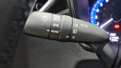 Toyota Corolla 1.8 125H ACTIVE TECH E-CVT