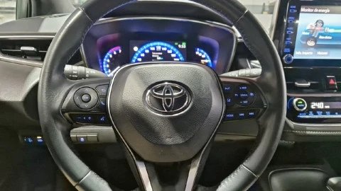 Toyota Corolla 1.8 125H ACTIVE TECH E-CVT