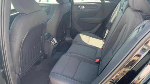 Volvo XC40 Recharge Twin Eléctrico Plus Auto AWD