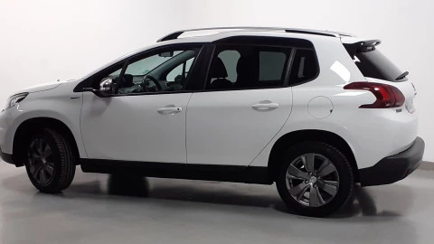 Peugeot 2008 Style 1.2L PureTech 60KW (82CV)