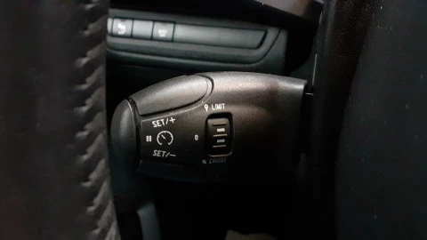 Peugeot 2008 Style 1.2L PureTech 60KW (82CV)