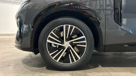 Lynk & Co 08 1.5 PHEV Core 257 kW (350 CV)