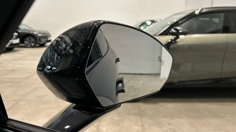 Lynk & Co 08 1.5 PHEV Core 257 kW (350 CV)