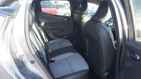 Renault Clio Techno TCe 90 (67kw)