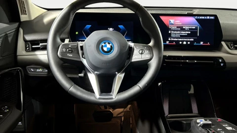 BMW iX2 xDrive30