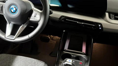 BMW iX2 xDrive30