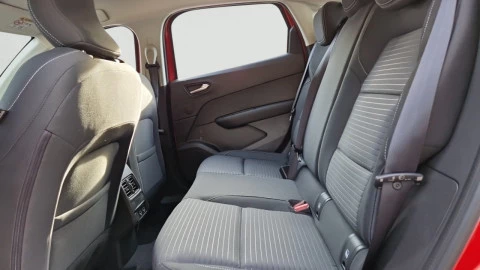 Renault Arkana Evolution E-TECH full hybrid 105kW(145CV