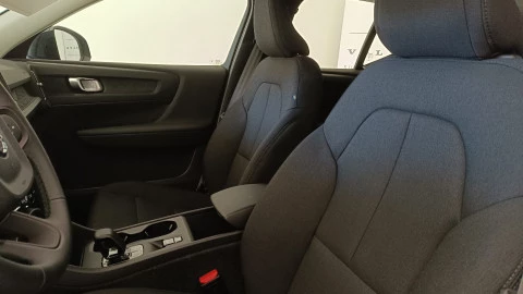 Volvo XC40 2.0 B3 G Essential Auto