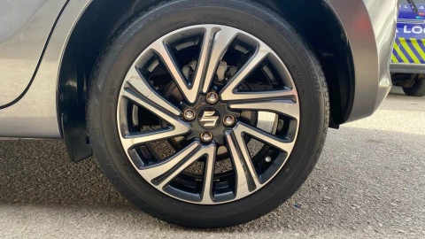 Suzuki Swift 1.2 GLX Mild Hybrid CVT