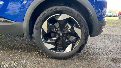 Renault Captur techno Eco-G 100cv (74 kW)