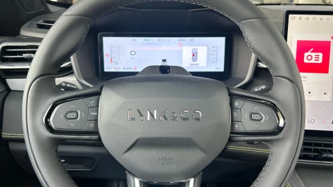 Lynk & Co 01 1.5 PHEV Core Lynk & Co 01 1.5 PHEV Core