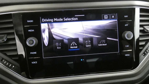 Volkswagen T-Roc   1.5 TSI Advance Style DSG7