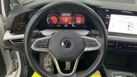 Volkswagen Golf Life 1.0 eTSI 81kW (110CV) DSG