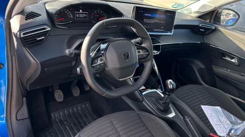 Peugeot 208 Active Puretech 100