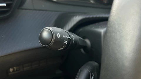 Peugeot 208 Active Puretech 100