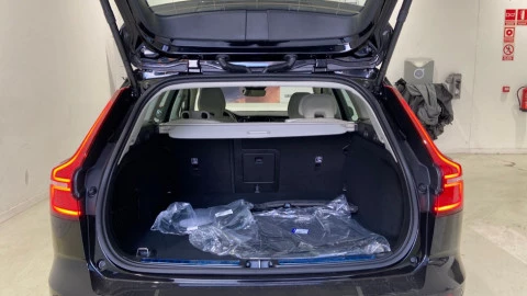 Volvo V60 2.0 T6 PHEV Recharge Core Auto eAWD