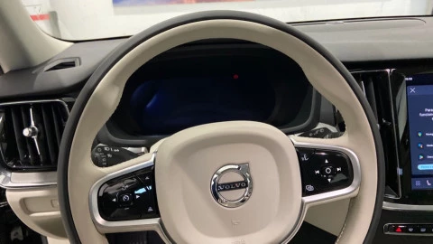 Volvo V60 2.0 T6 PHEV Recharge Core Auto eAWD